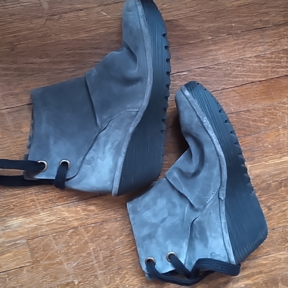 London Fly booties